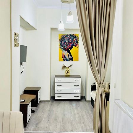 Apartment Chitadze Tbilisi Bagian luar foto