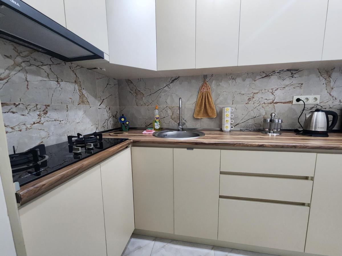 Apartment Chitadze Tbilisi Bagian luar foto